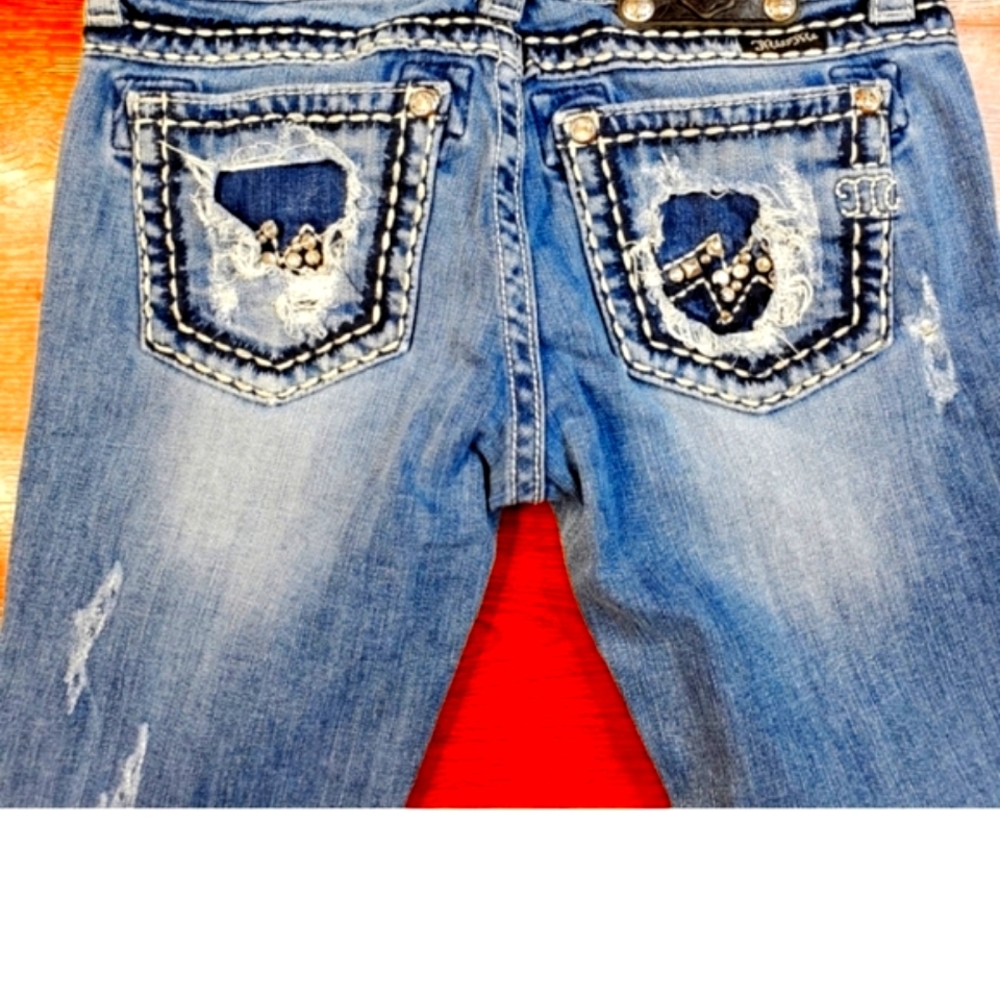 Crop Miss Me Capri's